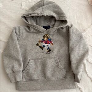 Polo by Ralph Lauren Kids Gray Sweatshirt Hoodie with Football Bear Design 4t